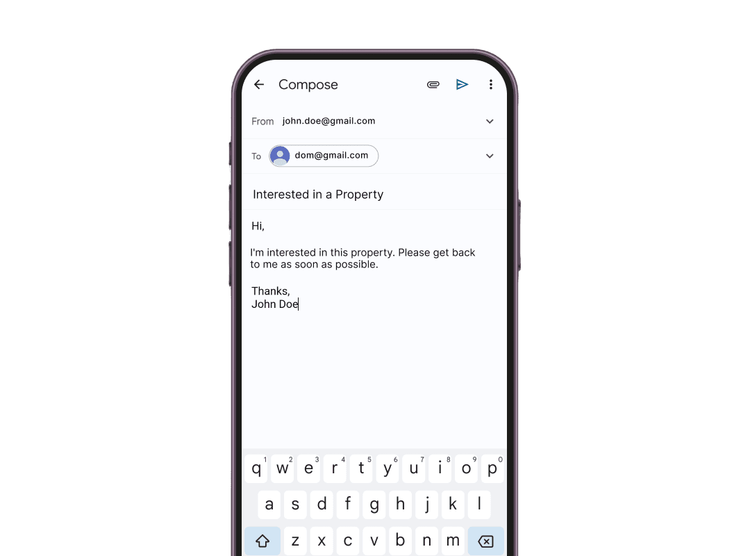 Mobile affichant un e-mail à John Doe; La numérisation du code QR invite l'envoi d'e-mail pré-écrits pour un partage de contacts précis.