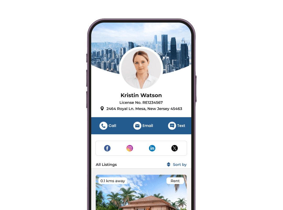 Smartphone montrant la page de destination des gourmets avec menu, formulaire de rétroaction, liens sociaux; Analyser le code QR pour le contenu du code QR personnalisé